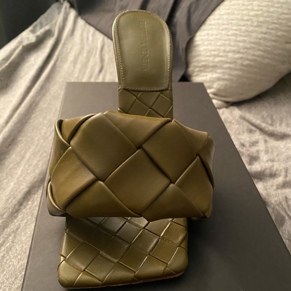 Bottega Veneta Shoes - Bottega Veneta lido sandal